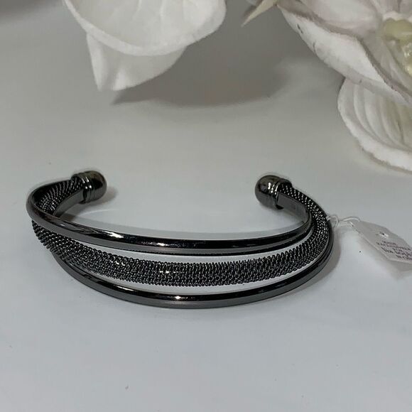 Lia Sophia Jewelry - 💥NEW💥 Lia Sophia Bracelet 